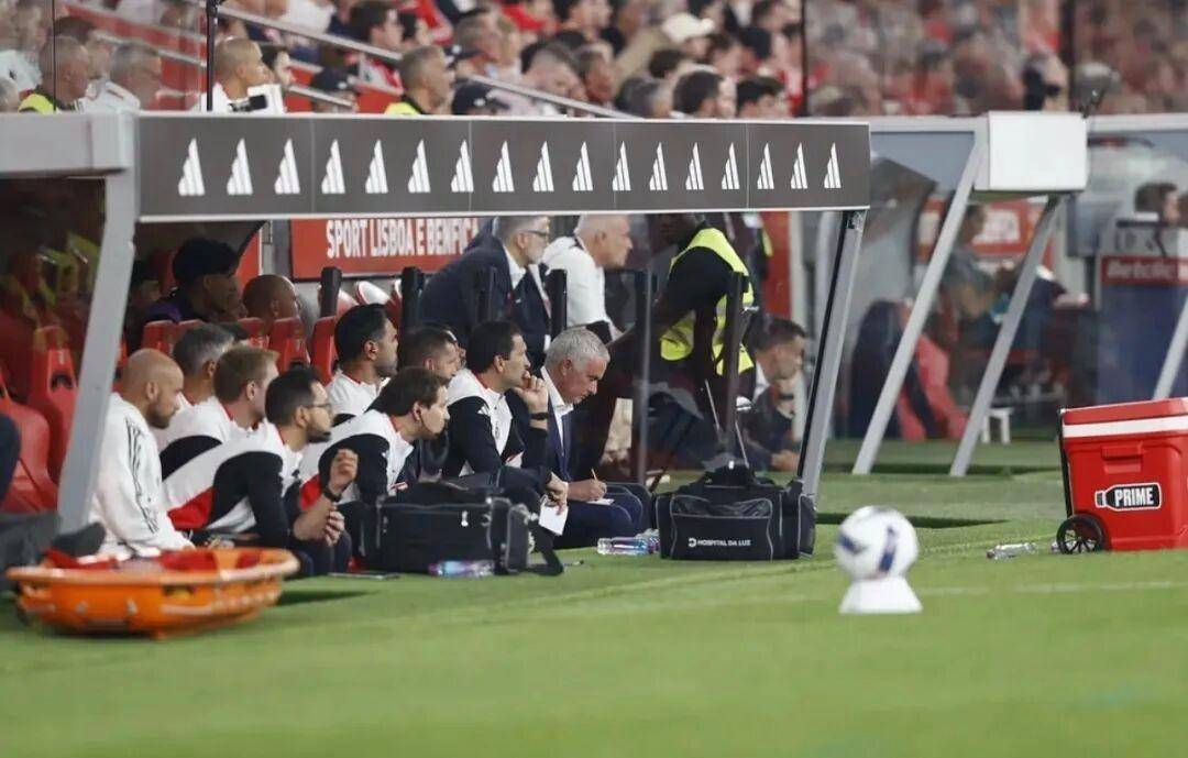 国际比赛日尤文图斯备战葡超;再遭质疑细节曝光;话题不断;阵容厚度经受考验的简单介绍 国际比赛日尤文图斯备战葡超;再遭质疑细节曝光;话题不断;阵容厚度经受考验的简单介绍