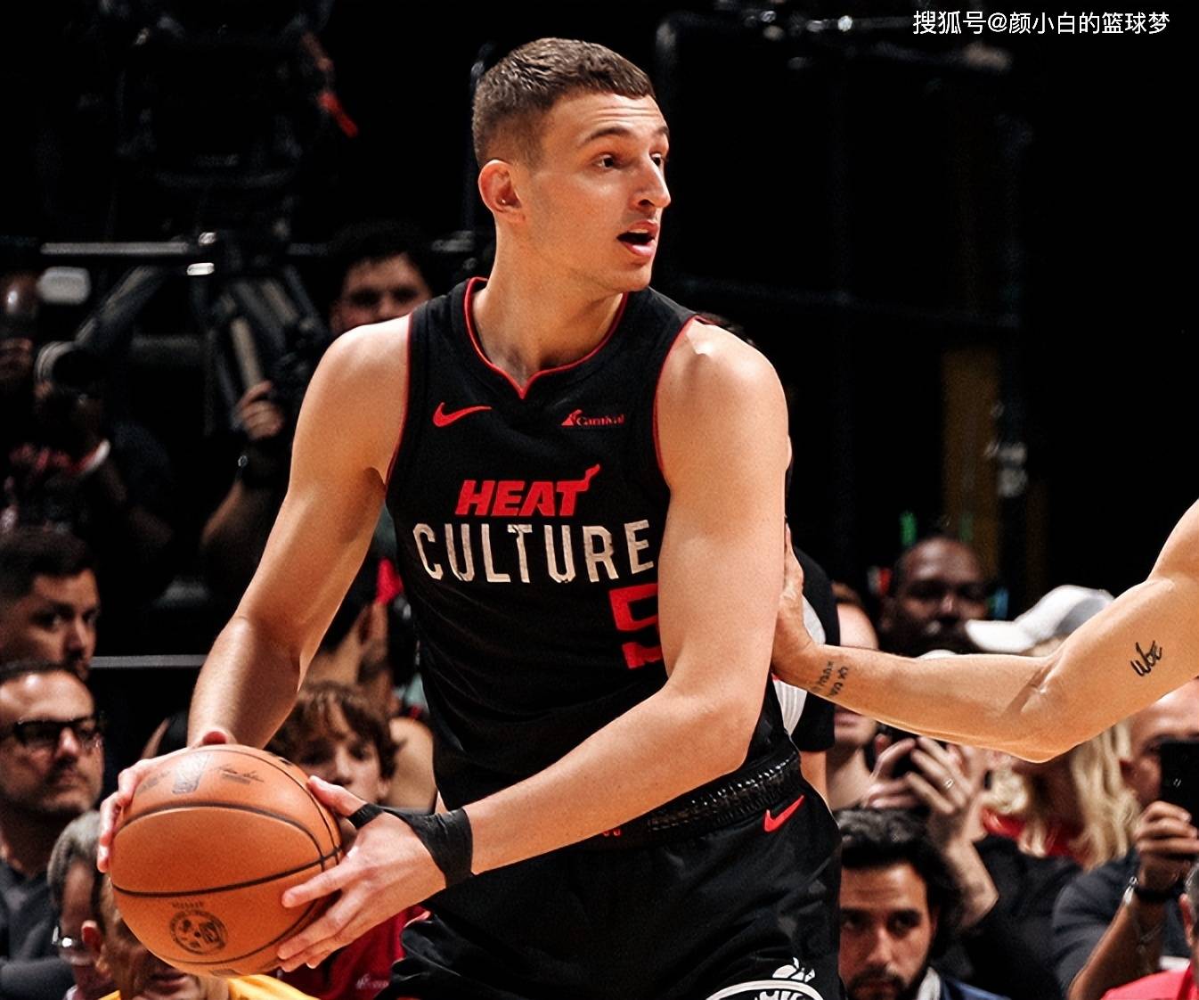 开云电竞 -包含风云突变！深圳男篮转会期篮板制胜，NBA常规赛版图或变，态度坚定，赛季目标并未改变的词条